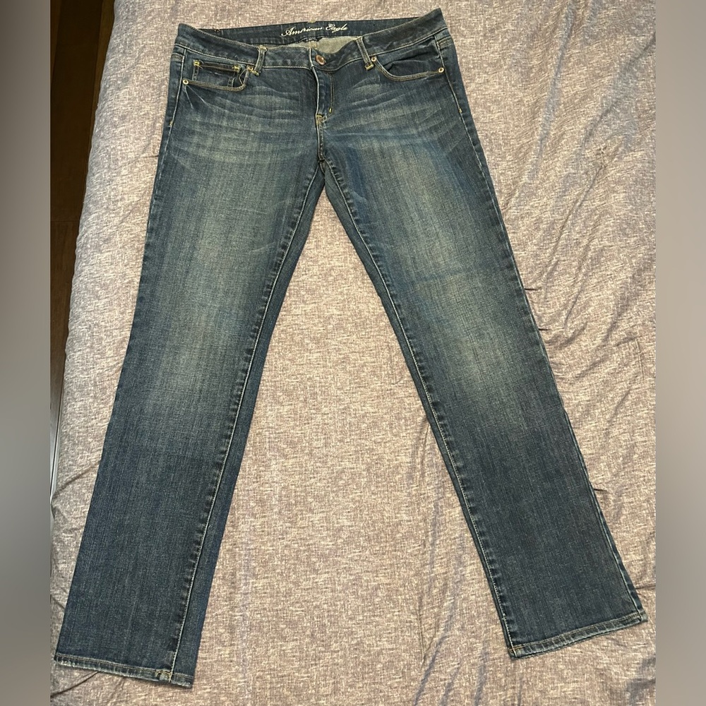 American Eagle Skinny Jeans. Size 14.